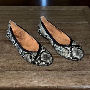 Vionic Caroll Snakeskin Ballet Flats